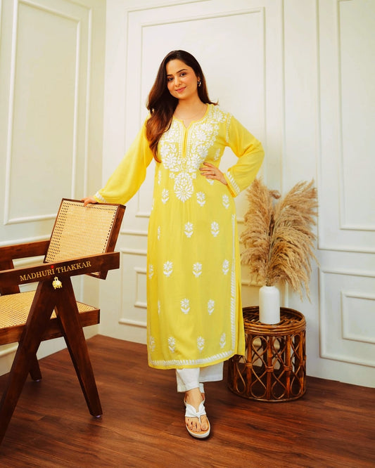 AE1025 Beautiful Chikankari Embroidery Kurta Set